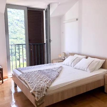 Lavender Bay Apartment D9 Donji Morinj Exterior foto